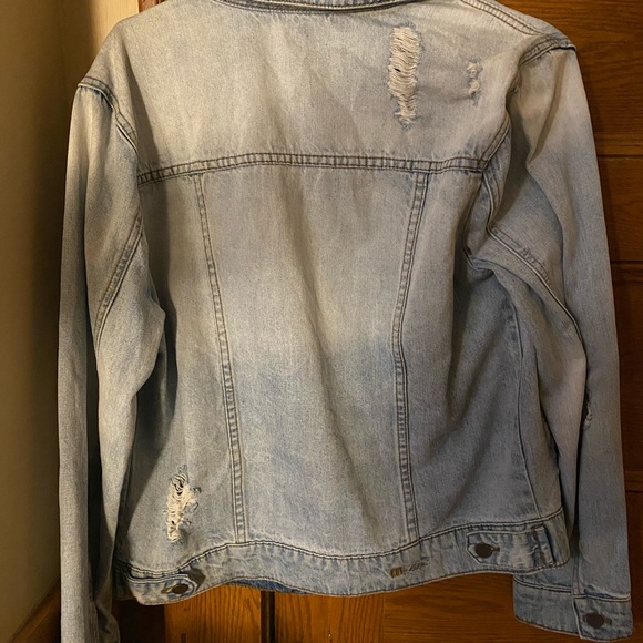 Jean jacket - Picture 1 of 2